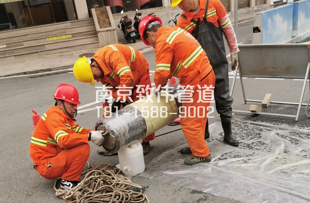 万寿村管道修复